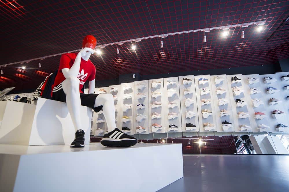 sports-sector_wanna sneakers store
